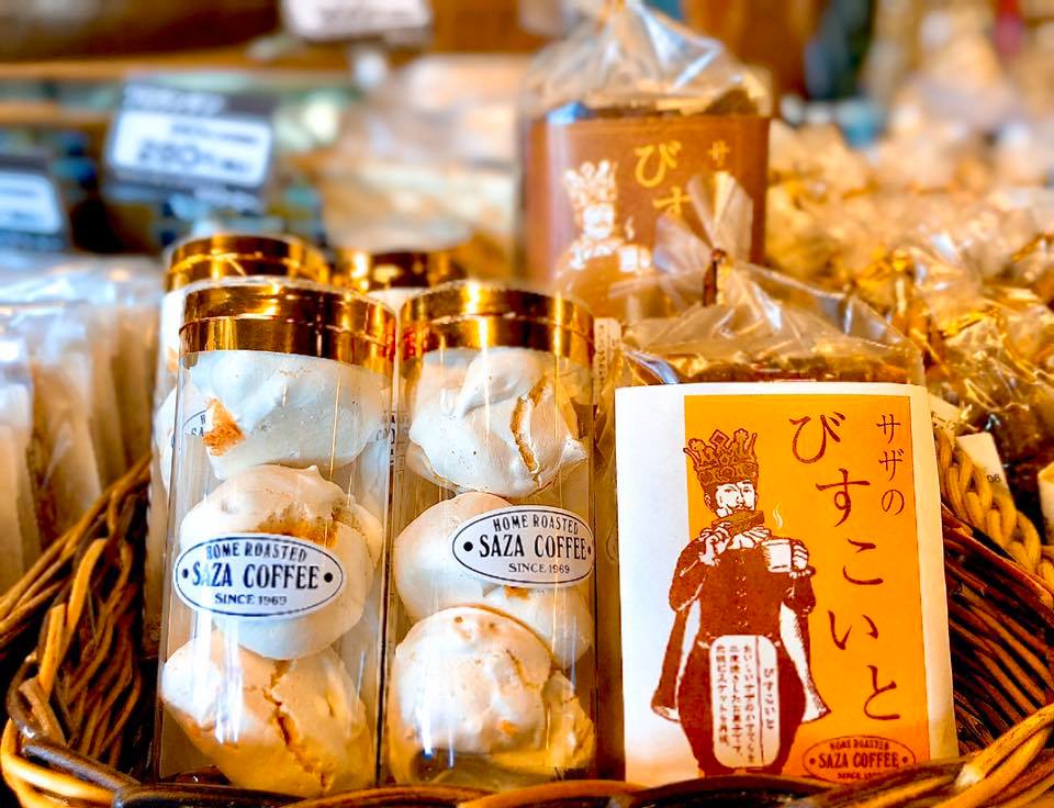 【SAZA COFFEE】サクシュワな食感を楽しめる『サザ風メレンゲアーモンド味』など、人気の自家製焼き菓子が復活。